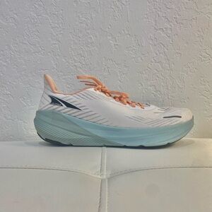 Altra White and Peach Running Shoes